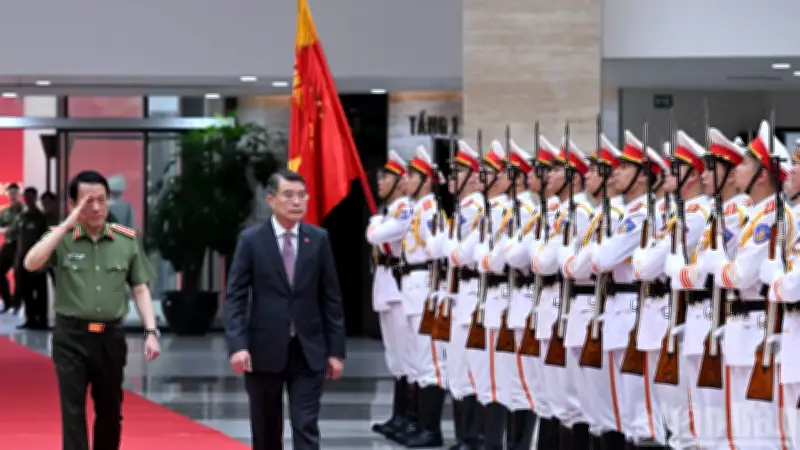 Thủ tướng Lê Minh Hưng dự sơ kết Công an 6 tháng đầu năm 2026