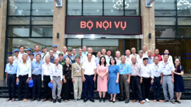 Thứ trưởng Nội vụ tiếp đoàn người có công Đồng Tháp, thông tin tăng trợ cấp 10% từ tháng 7