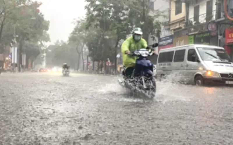 Tháng 7/2026: Nắng nóng gay gắt, mưa lớn và nguy cơ lũ quét