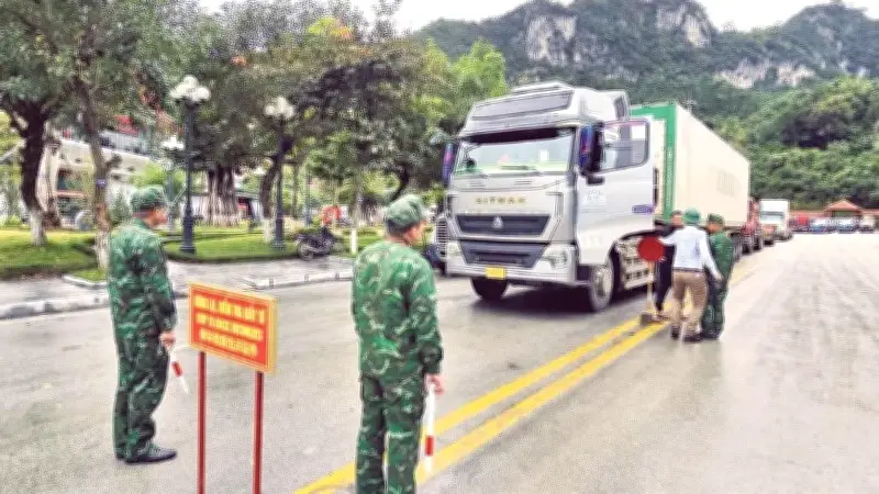 Thuốc lá, rượu bia, ô tô dưới 16 chỗ chịu thuế tiêu thụ đặc biệt từ 2026