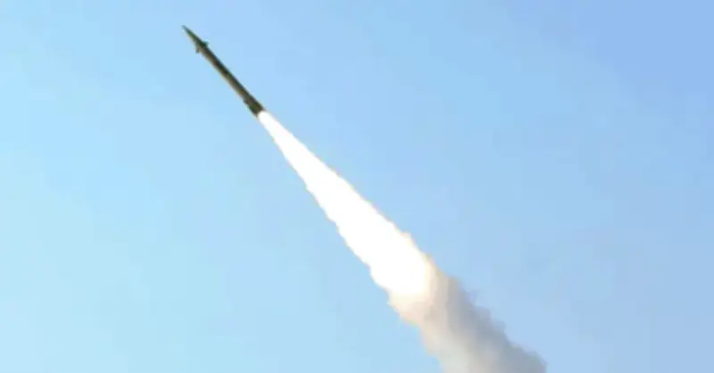 Tên lửa Raad-500 Iran tốc độ Mach 8 khiến phòng không hiện đại nhất đứng hình