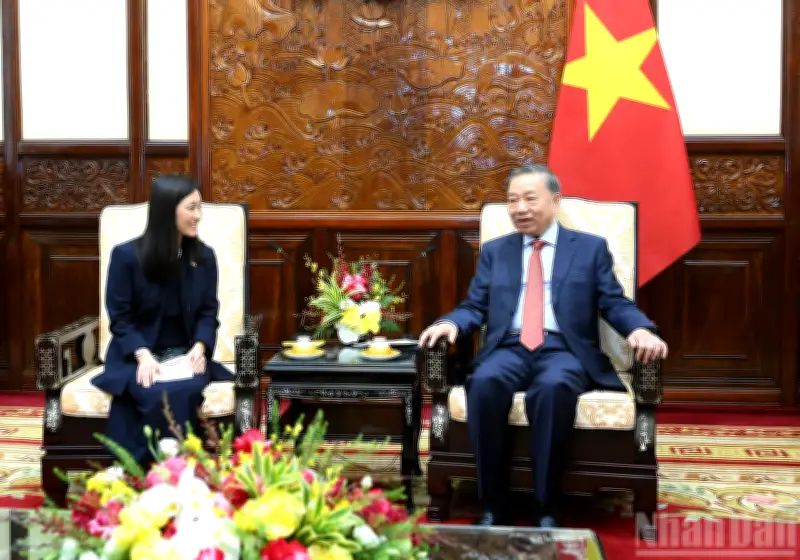 Tổng Bí thư Tô Lâm tiếp nhận Quốc thư từ 5 Đại sứ nước ngoài