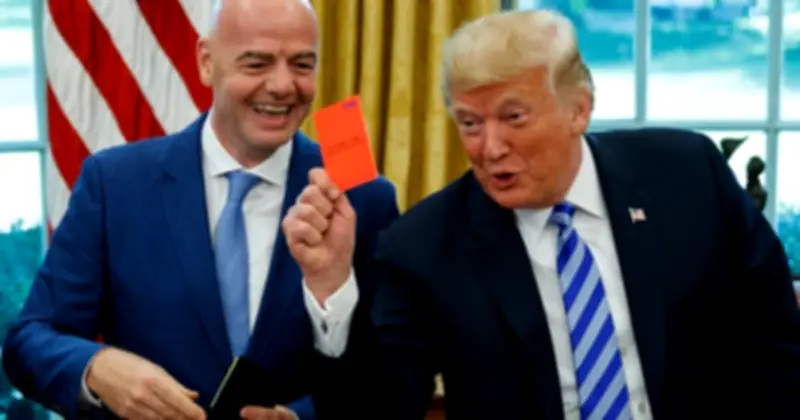 Tổng thống Trump và Chủ tịch FIFA thân thiết thế nào?