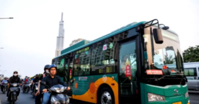TP.HCM: 100% xe buýt, taxi dùng năng lượng sạch vào năm 2030