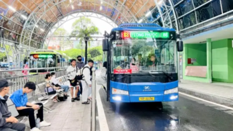 TP.HCM đưa 1,3 triệu lượt khách đi xe buýt miễn phí, xử lý nhân viên thu tiền hành lý trái quy định