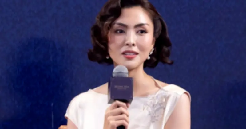 Tranh luận màn tái xuất của Tăng Thanh Hà sau 13 năm với vai Nam Phương hoàng hậu