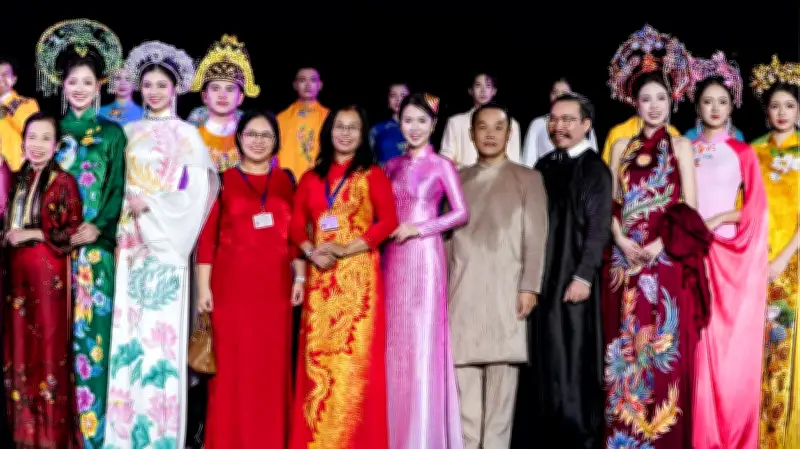 Tuần lễ Áo dài Huế 2026: Bộ sưu tập 'Dáng ngọc bên sông' của NTK Hồng Nhung gây ấn tượng
