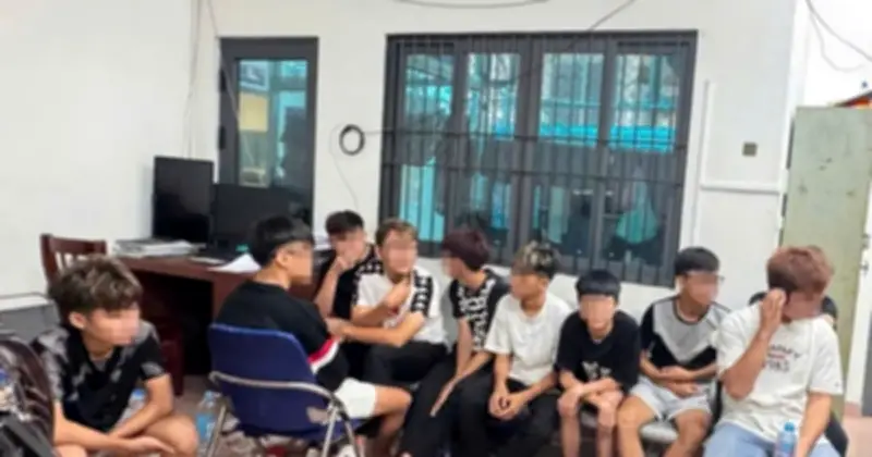 Vụ nhóm thiếu niên hỗn chiến ở TP.HCM: Công an mời 15 người làm việc