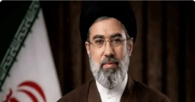Vì sao lãnh tụ tối cao Iran không dự tang lễ của cha?