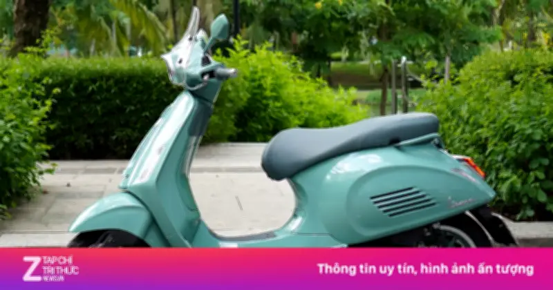 Vespa Sprint 80th 180 giá 121,5 triệu: Động cơ mạnh, thiết kế di sản có đủ hấp dẫn?