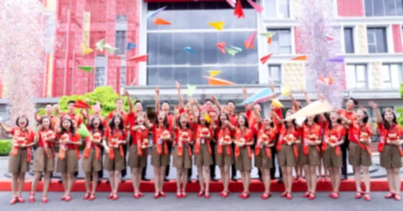 Vietjet tổ chức lễ tốt nghiệp cho tiếp viên khóa 201, 202 tại Học viện Hàng không