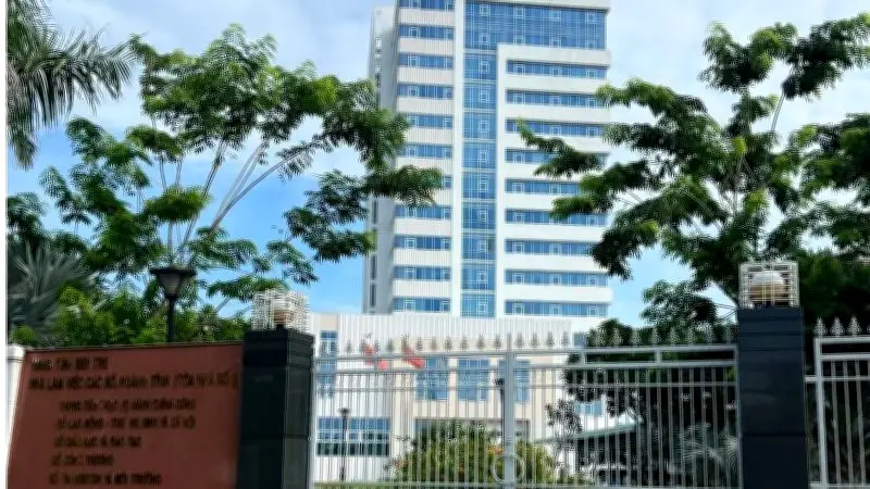 Vĩnh Long: Hàng trăm trụ sở dôi dư sau sáp nhập, nguy cơ lãng phí tài sản công