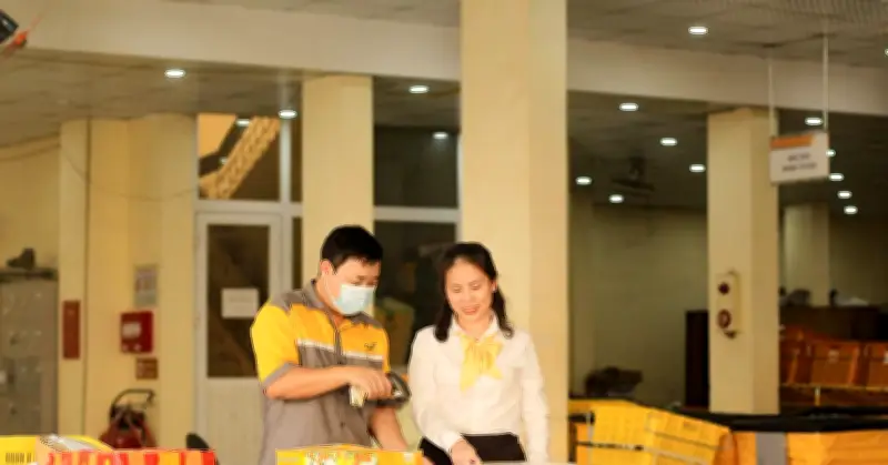 VNPost gia nhập thị trường di động ảo: Cơ hội và thách thức