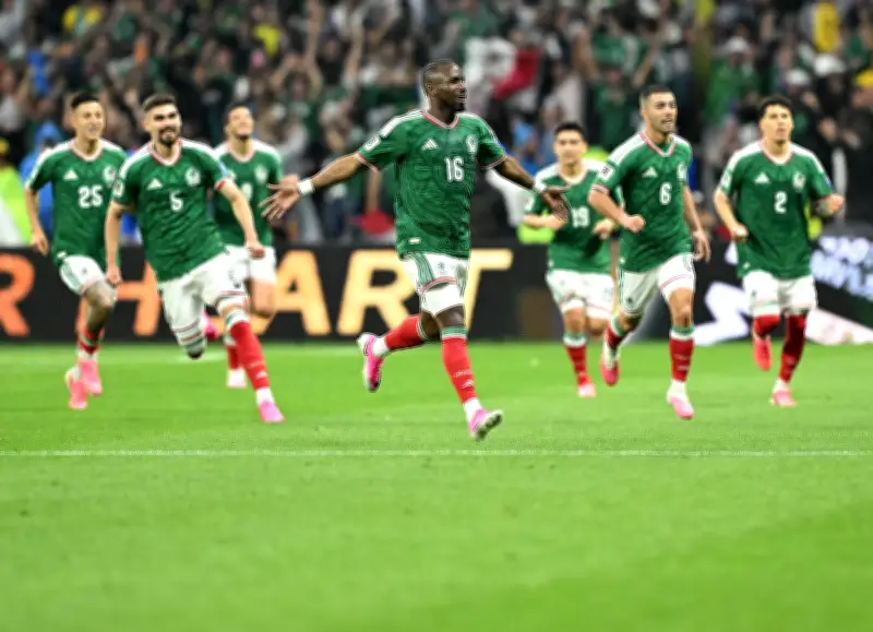 World Cup 2026: FIFA cân nhắc đổi giờ trận Mexico vì bão