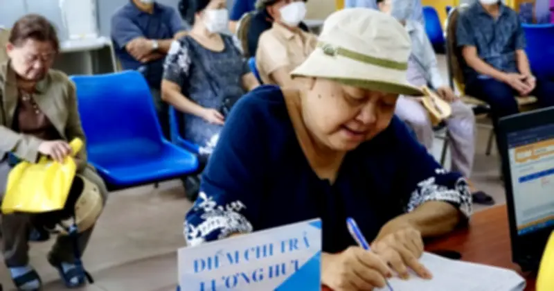 Đề xuất giảm thời gian đóng BHXH dưới 15 năm: Bộ Nội vụ nói không