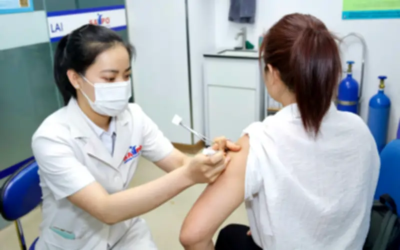 Xây dựng 'lá chắn' miễn dịch viêm não Nhật Bản: Tiêm nhắc là chìa khóa