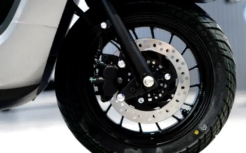 Yamaha 125cc giá 37 triệu đồng, trang bị ngang SH Mode, phanh ABS