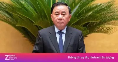 Bộ Chính trị yêu cầu xây dựng quy định sử dụng mạng xã hội cho cán bộ, đảng viên