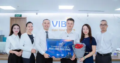 Ba khách hàng VIB Privilege trúng chuyến săn cực quang trị giá 400 triệu