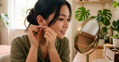 Bác sĩ chỉ cách chăm sóc lỗ xỏ khuyên tai để tránh nhiễm trùng