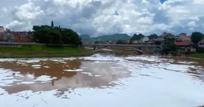 Công an Lạng Sơn xác minh bọt trắng trên sông Kỳ Cùng