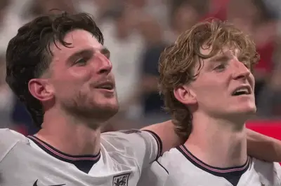 Declan Rice nháy mắt gây sốt mạng xã hội Trung Quốc sau trận thắng CHDC Congo
