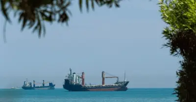 Iran cảnh báo các cường quốc ngoài khu vực can thiệp eo biển Hormuz