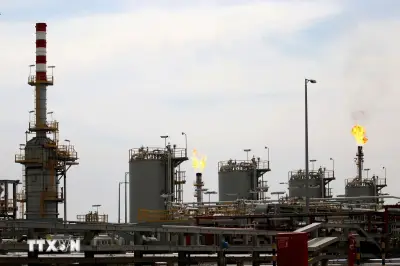 Sản lượng dầu thô OPEC tăng mạnh trong tháng 6