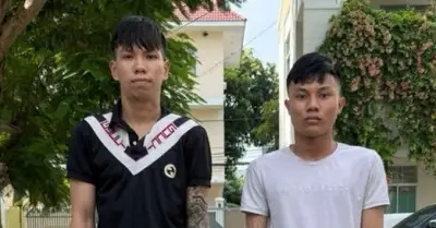 Đỗ ô tô bên đường quên khóa cửa, nhiều chủ xe bị trộm tài sản