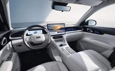 Xe điện giá 459 triệu đồng bán tại Việt Nam: chạy 400 km, thiết kế đẹp