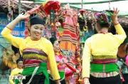 Cơ chế chính sách bảo tồn phát huy văn hóa truyền thống các dân tộc thiểu số