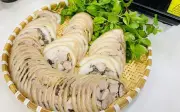 Cách làm chân giò nhồi thịt thơm ngon lạ miệng cho bữa cơm gia đình