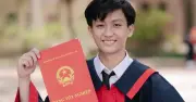 Hai thủ khoa THPT Vĩnh Long: Mê game, mê cầu lông và ước mơ lớn