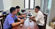 Ly hôn xong, đối tượng ném gà chết, pháo hoa vào nhà bố vợ cũ bị khởi tố