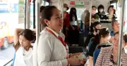 Người dân TPHCM phấn khởi trải nghiệm xe buýt 0 đồng trong ngày đầu tiên