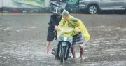 Áp thấp vào Biển Đông, miền Bắc sắp mưa lớn 4 ngày