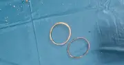 Phát hiện 2 chiếc vòng đặc biệt trong mộ liệt sĩ