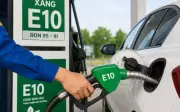 Xăng E5 RON92 tăng 1.426 đồng/lít lên 20.785 đồng, sau 5 kỳ giảm